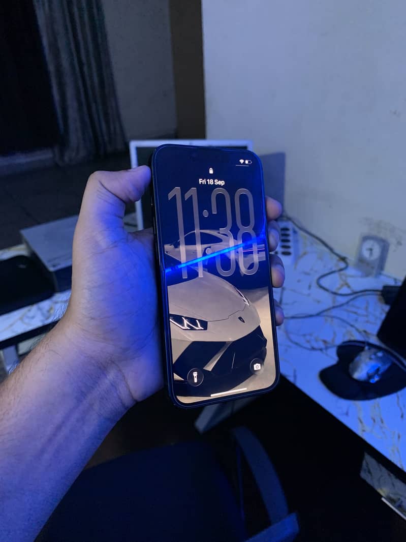 Apple iPhone 14 5
