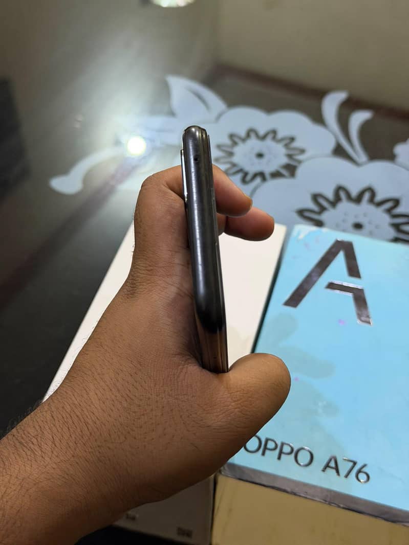 OPPO A76 5
