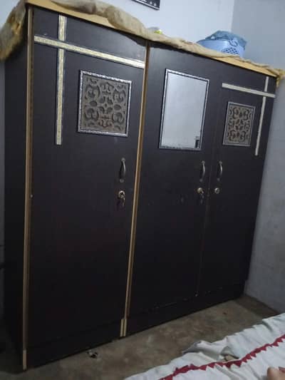 furniture bed almari