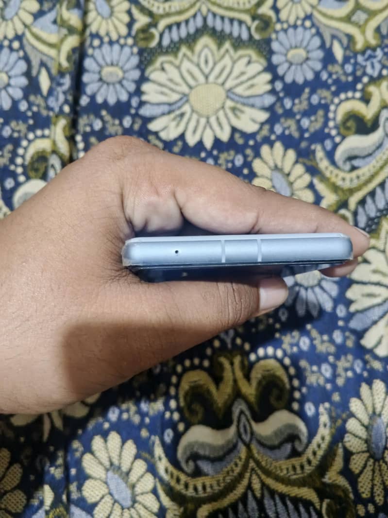 Google Pixel 7a 4