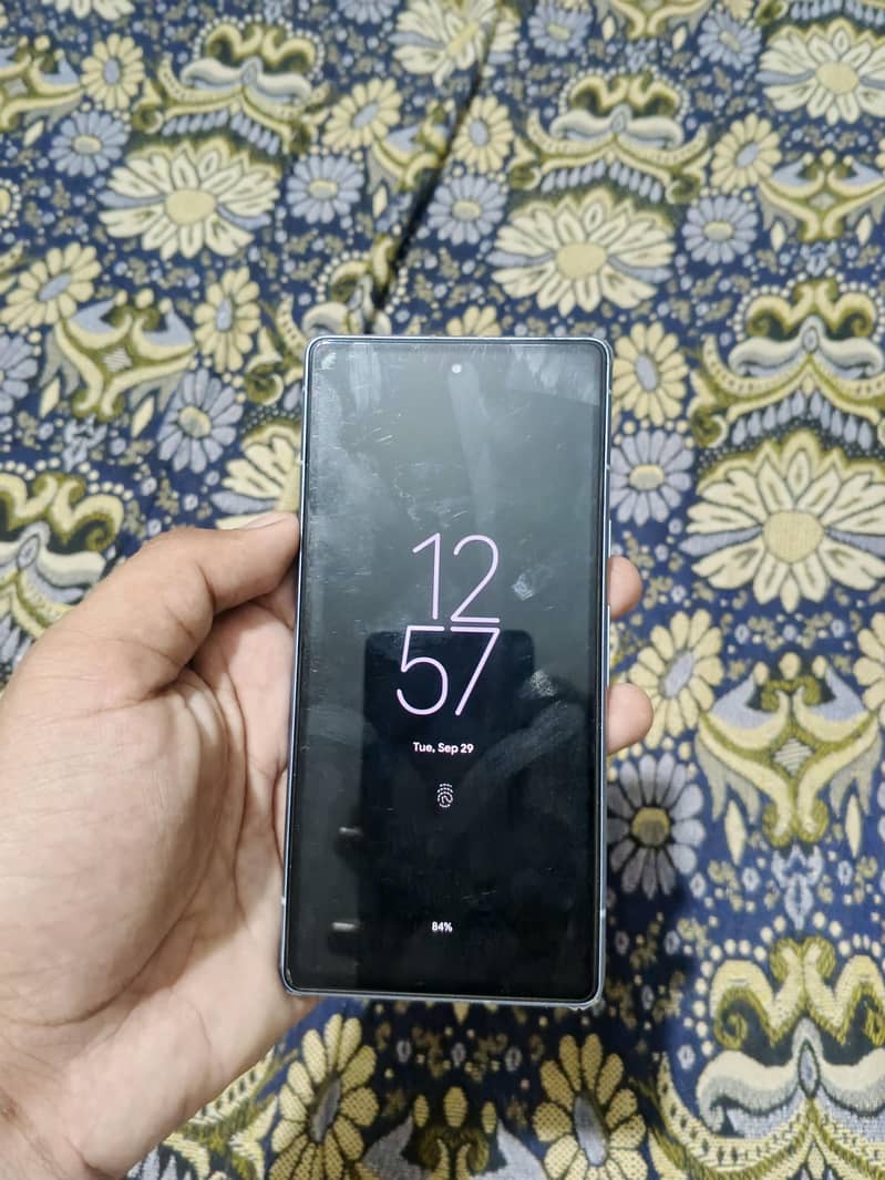 Google Pixel 7a 5