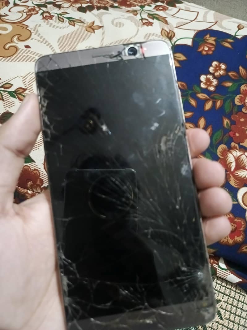 Huawei Mate 9 7
