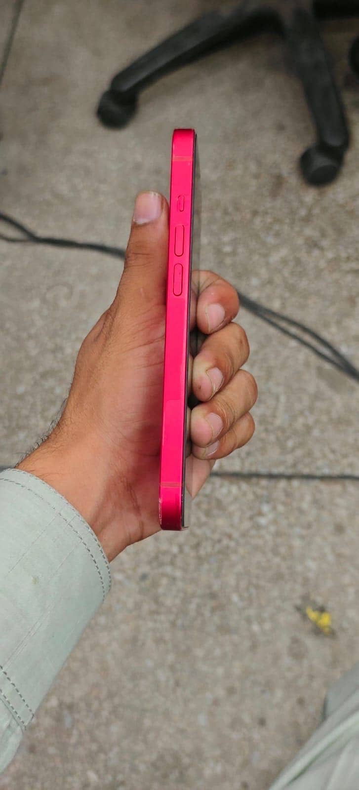 Apple iPhone 14 3