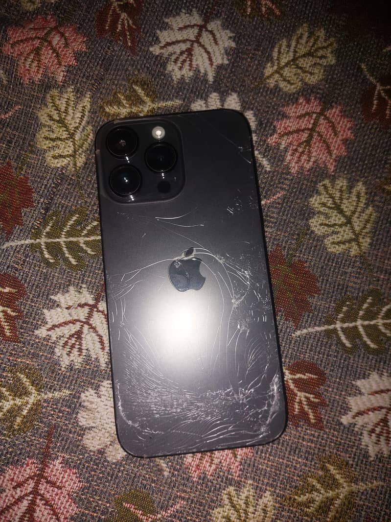 Apple iPhone 14 Pro Max 4