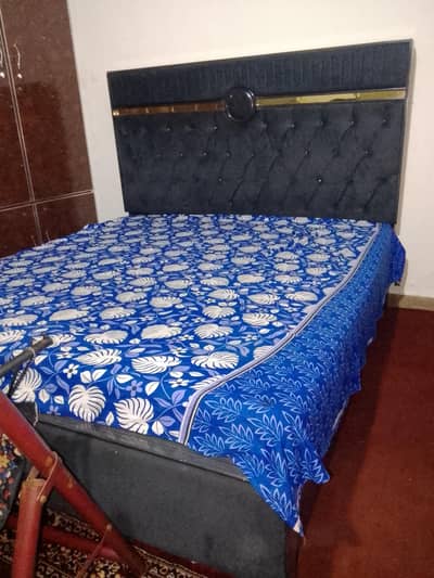 king bed with 8 inch mattress urgent sale