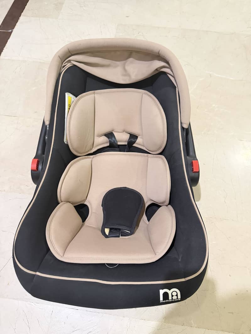 Carry Cot 5