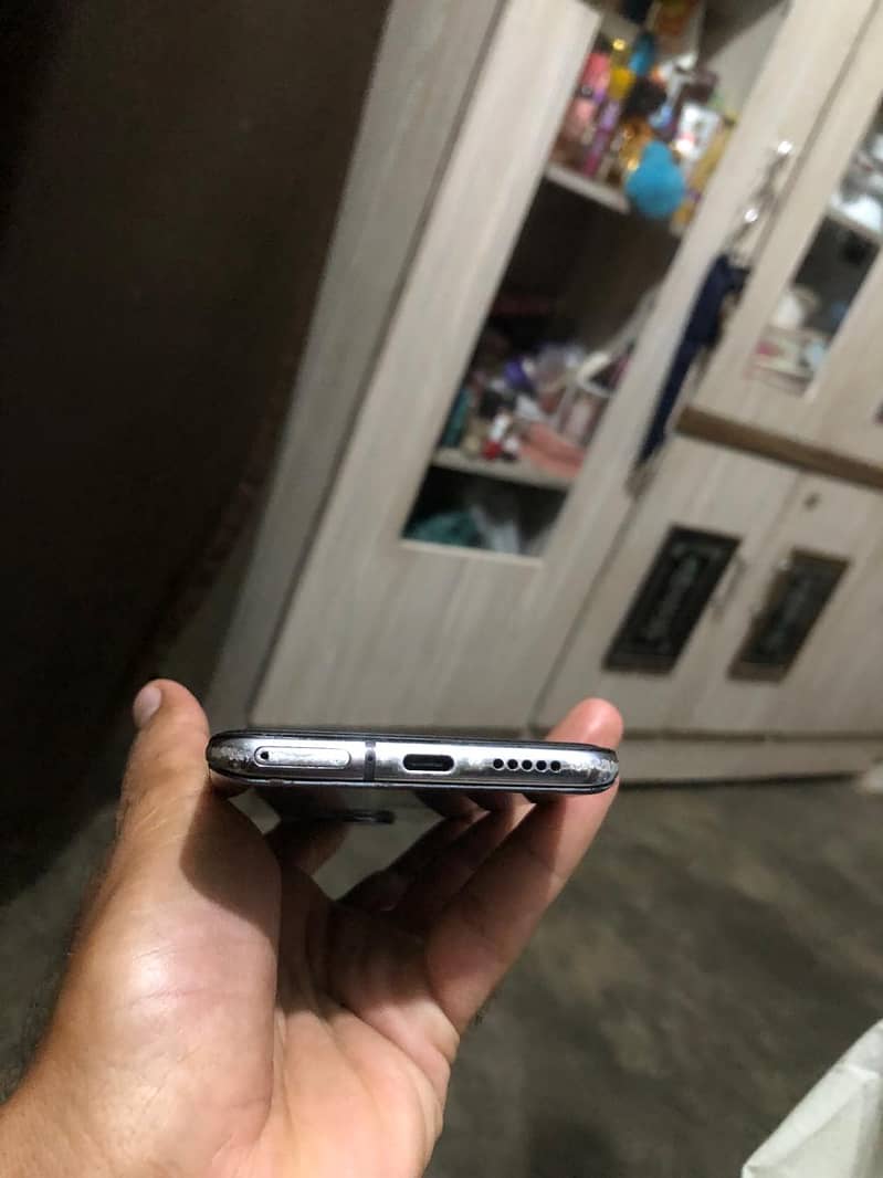 One Plus 7T 6