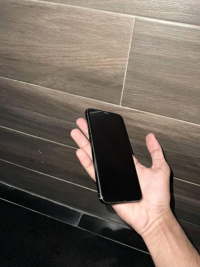 Apple iPhone 11 Pro Max 3