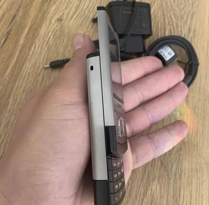 Nokia N6500 3