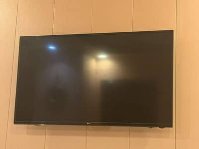 40" Orange LED TV- Full HD