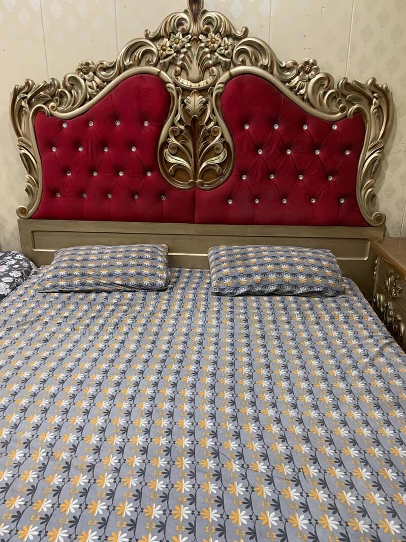 Crown Bed set 0