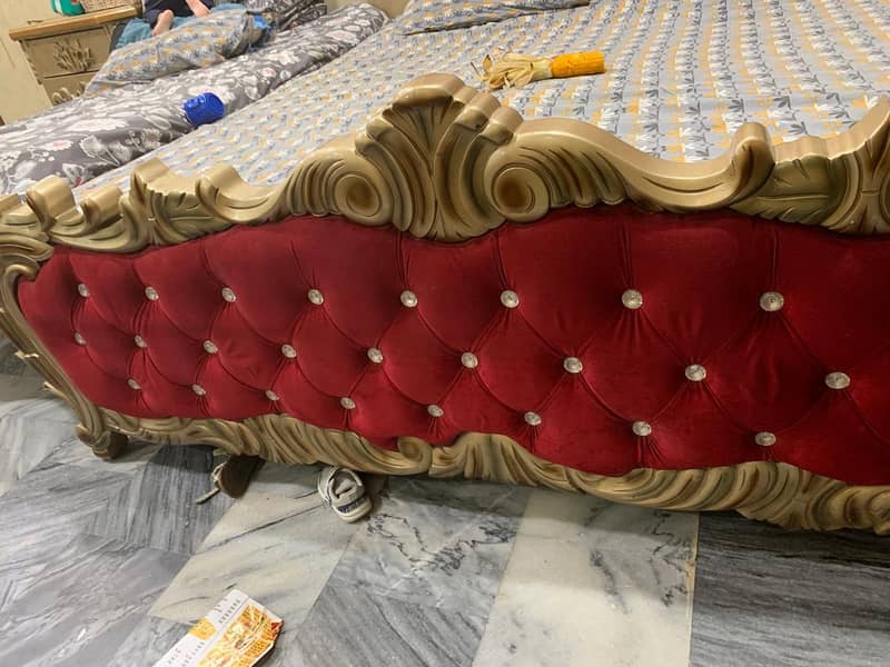 Crown Bed set 1