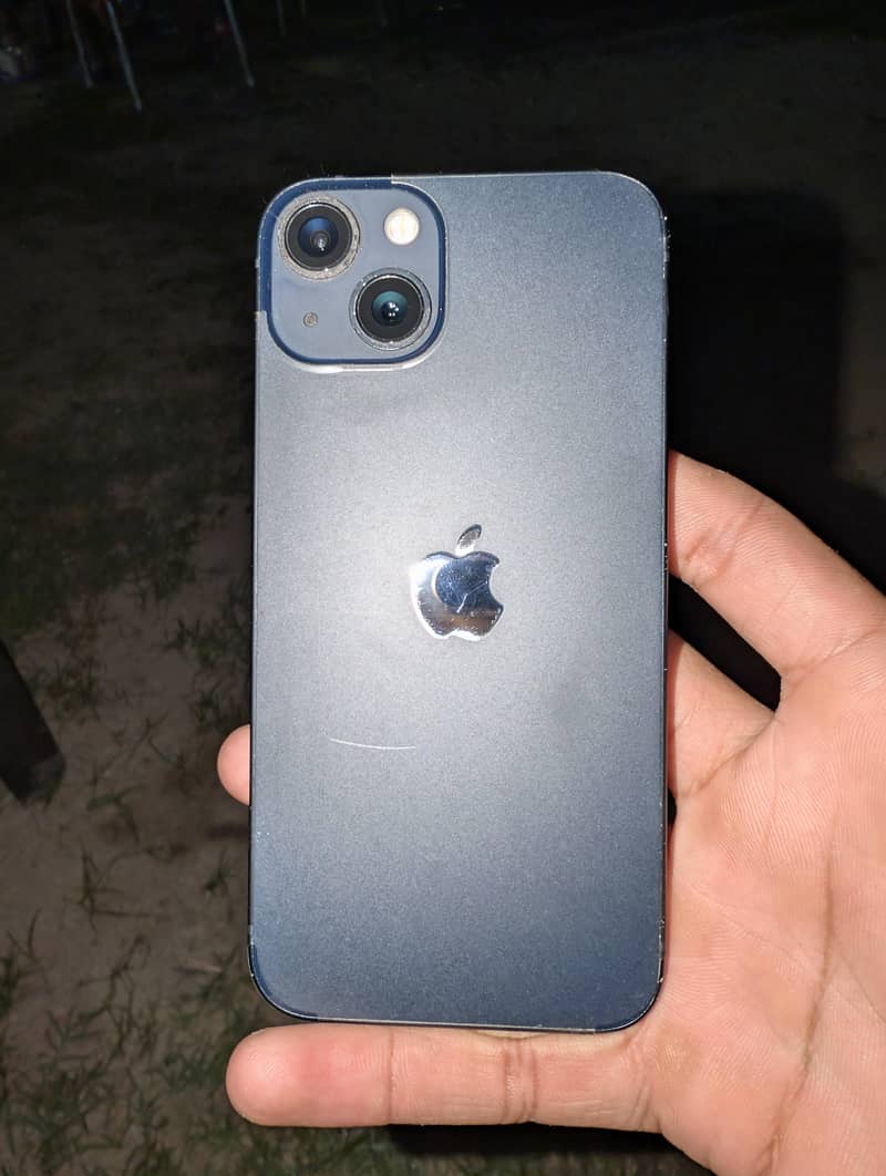 Apple iPhone 13 0