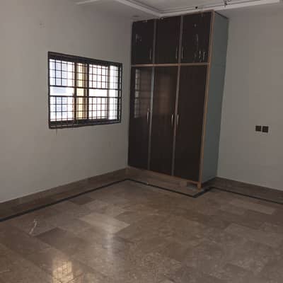 5 marla Uper portion for rent for only Bachelor & Office