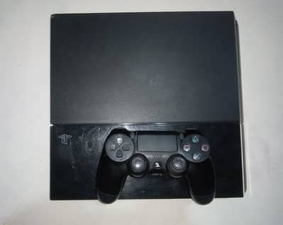 PS4 Fat 9/10 Excellent Condition Ready to Play
