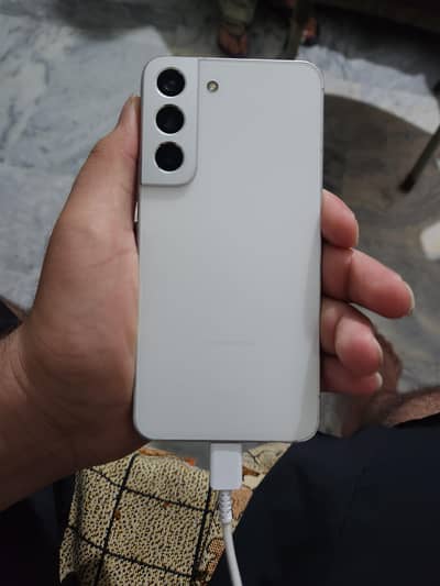 Samsung Mobile S22