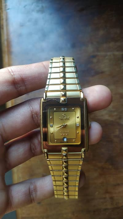 ⌚ Golden SWETAR Quartz Watch – Stylish Men’s Watch