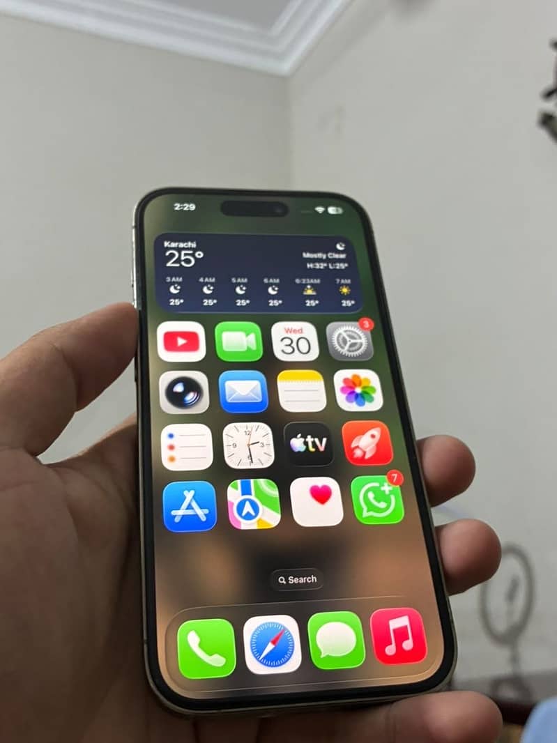 iPhone 14 Pro 3