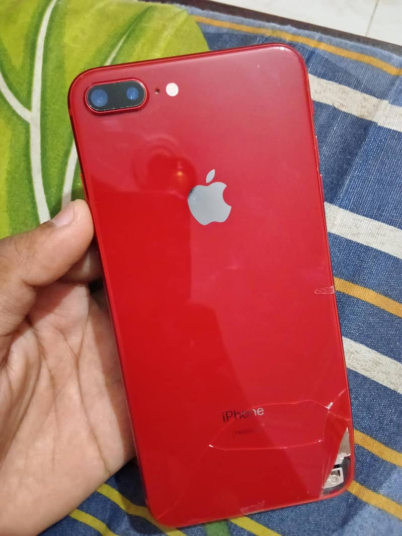 Apple iPhone 8 Plus 4
