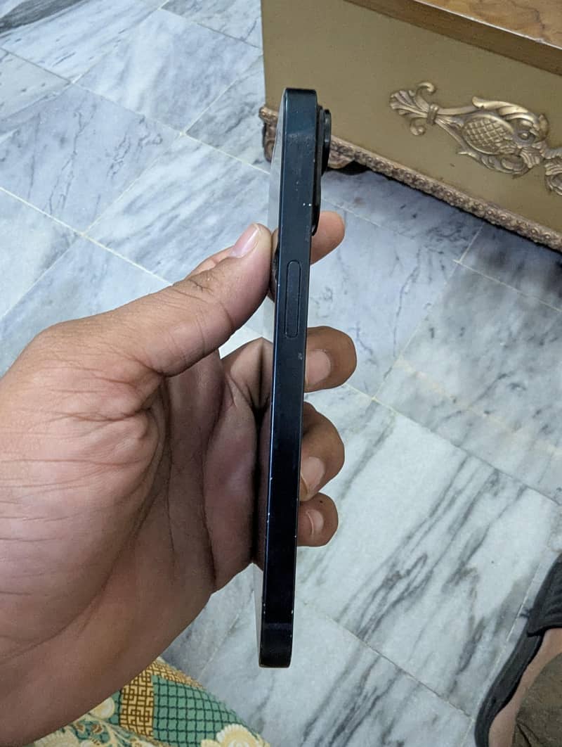 Apple iPhone 14 2