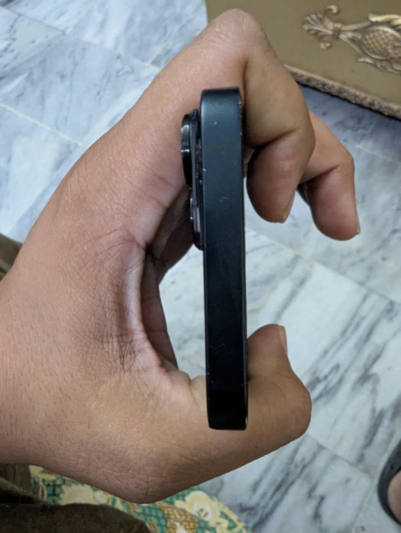 Apple iPhone 14 6
