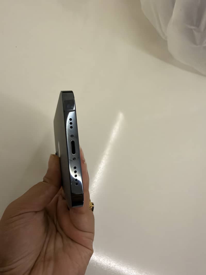 Apple iPhone 12 Pro 3