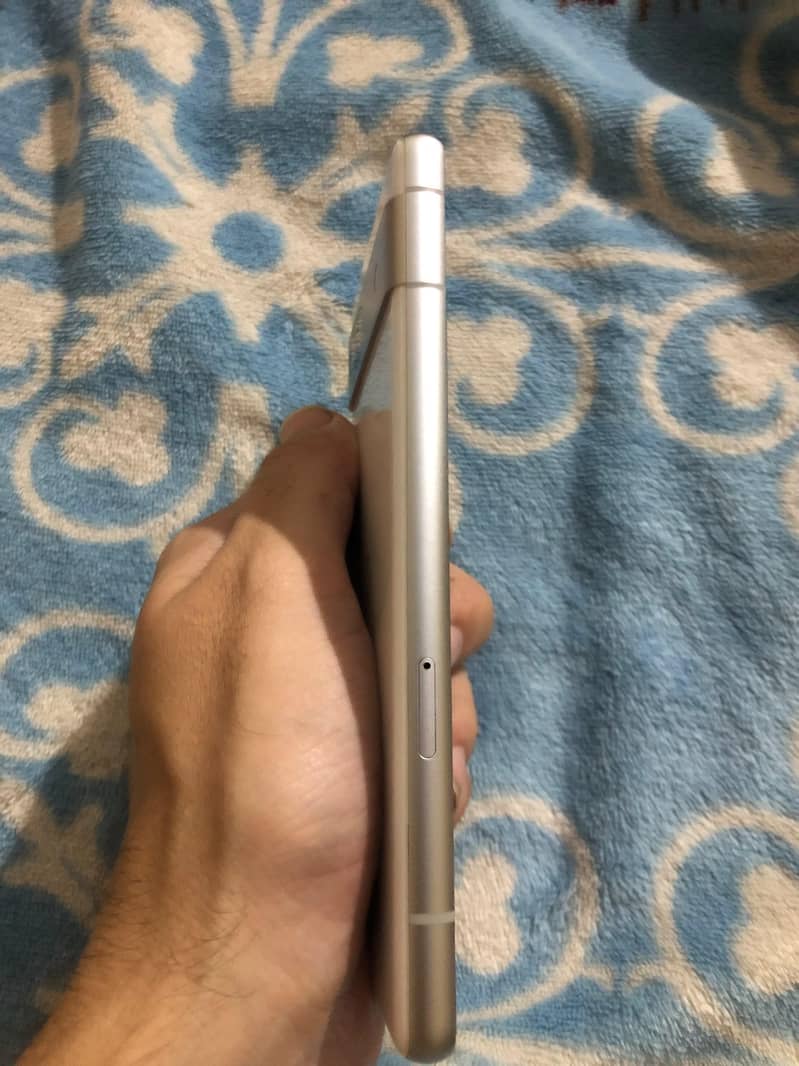 Google Pixel 7a 1
