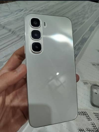 Infinix Hot 60 Pro