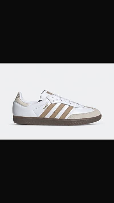 White - beige sneaker size 42-43 10/10 condition karachi