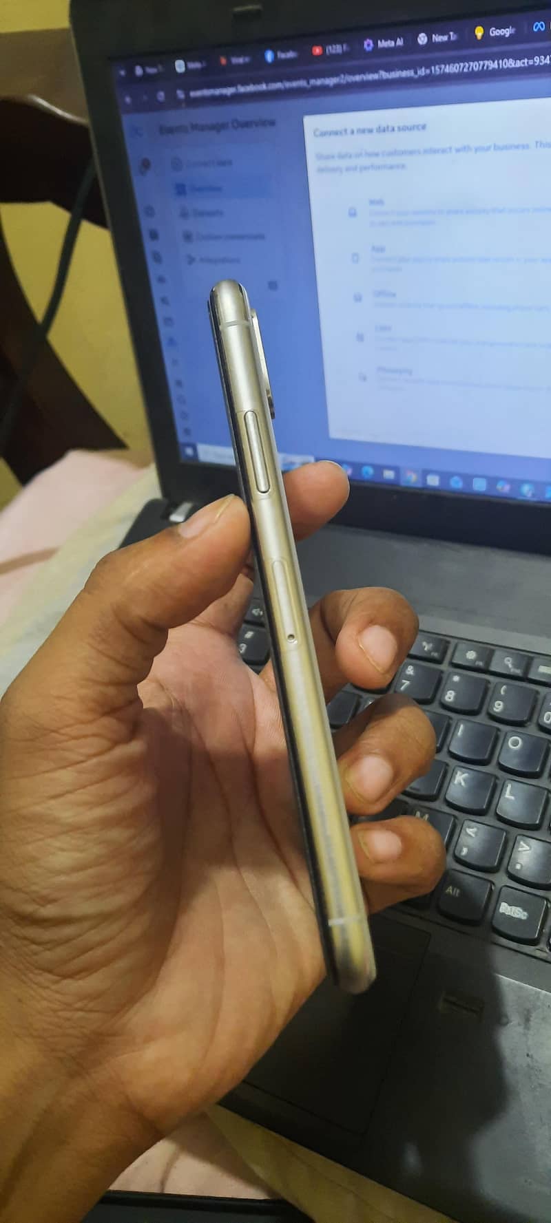 Apple iPhone X 3