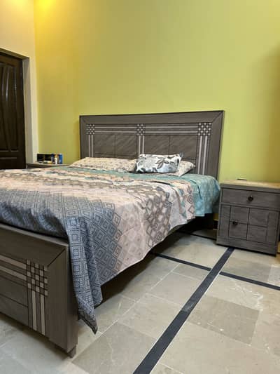 King Size Bed For Sale