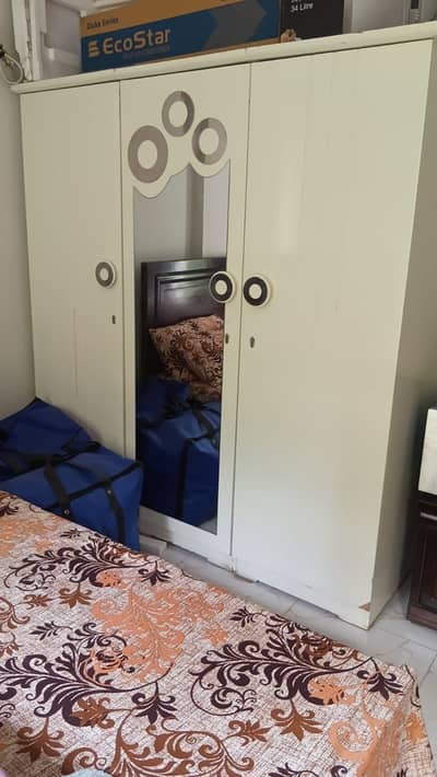 6x6.5ft White Colour Wardrobe