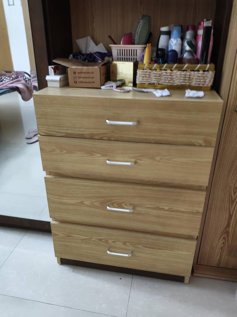 vanity with full mirror 4