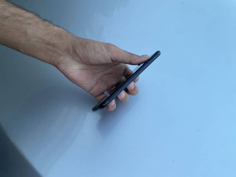 Apple iPhone XR 2