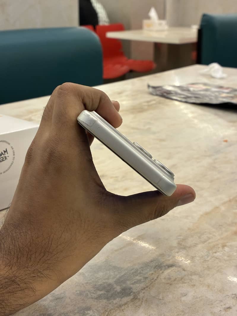 Apple iPhone 17 Pro Max 2