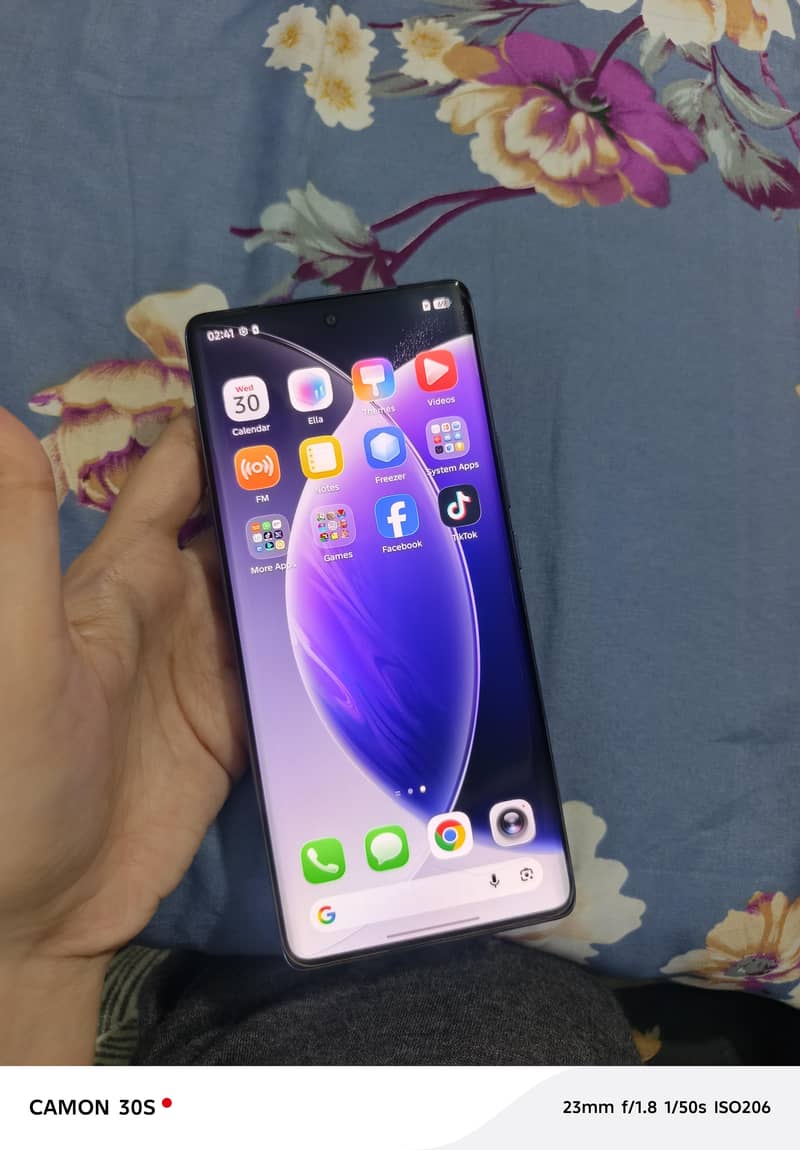 Tecno CAMON 30S 9
