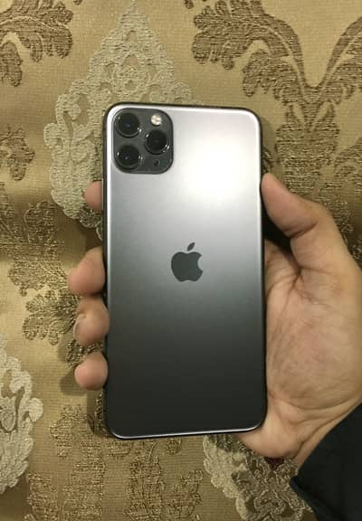 10/10 Apple iPhone 11 Pro Max