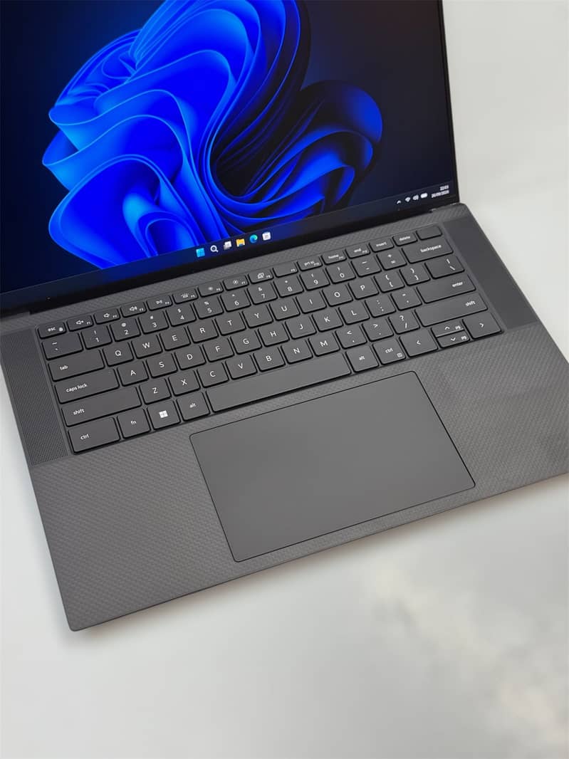 Dell Precision 5570 3