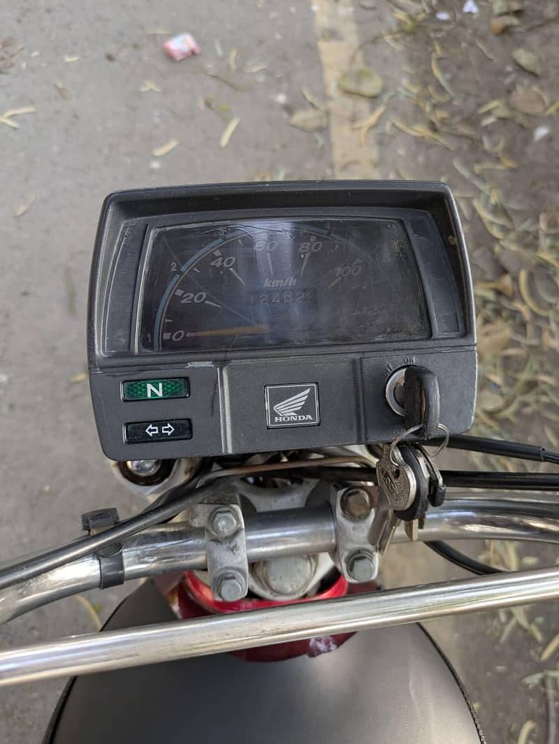 03436391812 5