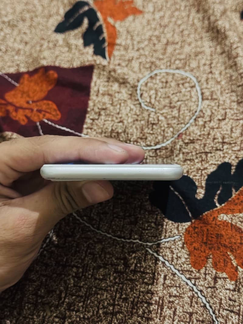 Iphone 8 plus pta 5
