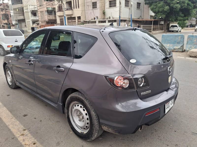 Mazda Axela 3