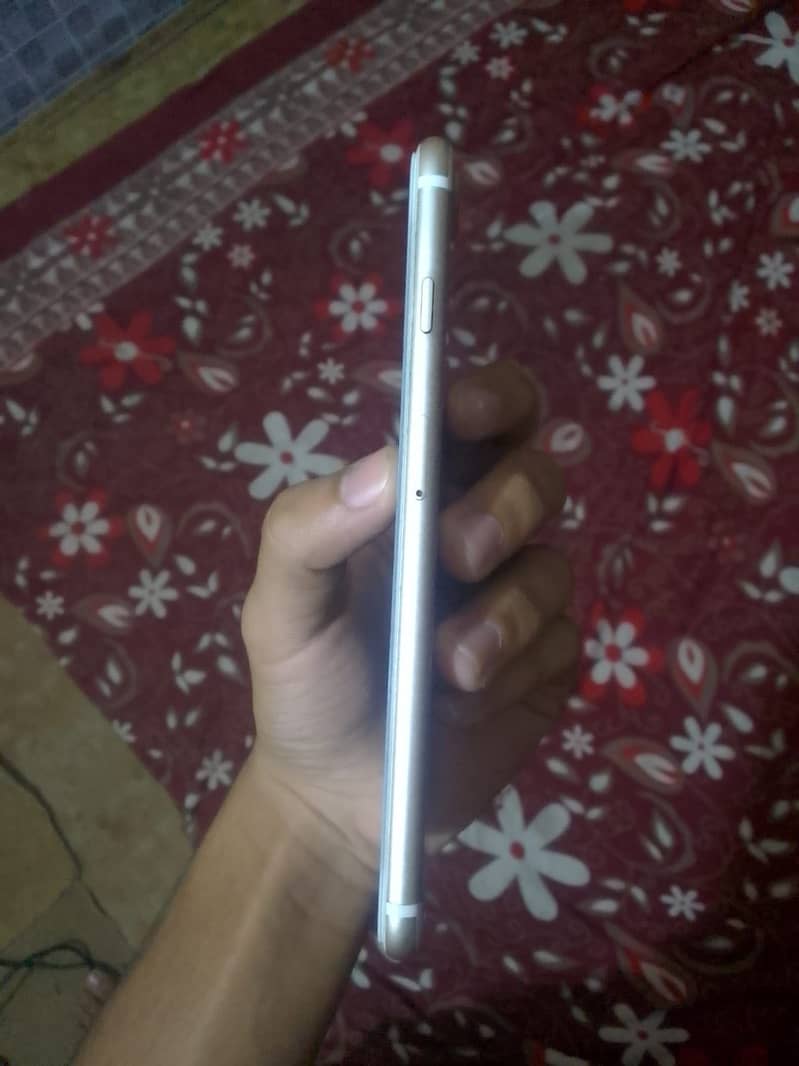 iPhone 7 Plus 4