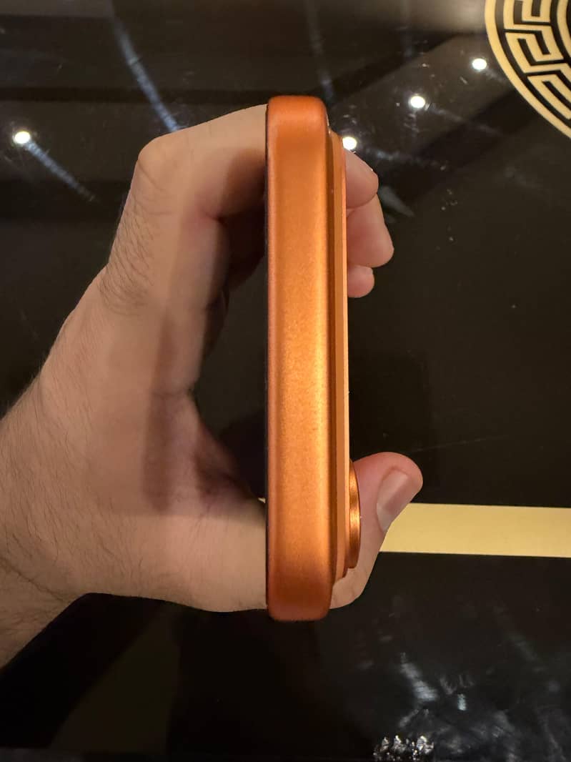 Apple iPhone 17 Pro Max 5