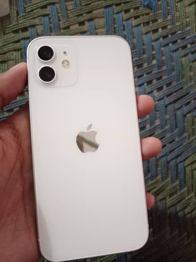 Apple iPhone 12