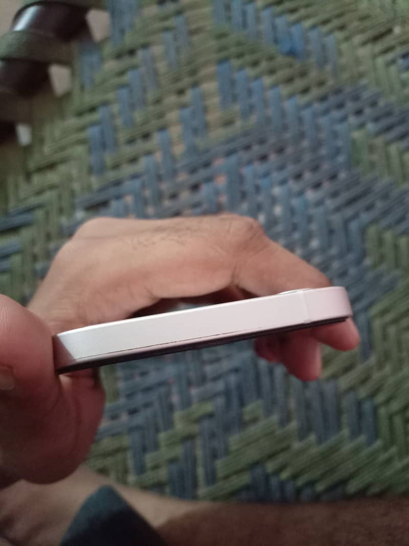 Apple iPhone 12 2