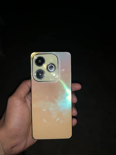 Infinix Hot 40i lush condition