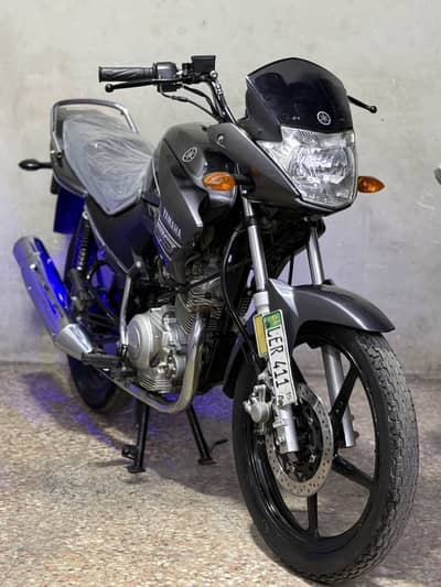 Yamaha ybr125cc 2015 model ( japniess model )