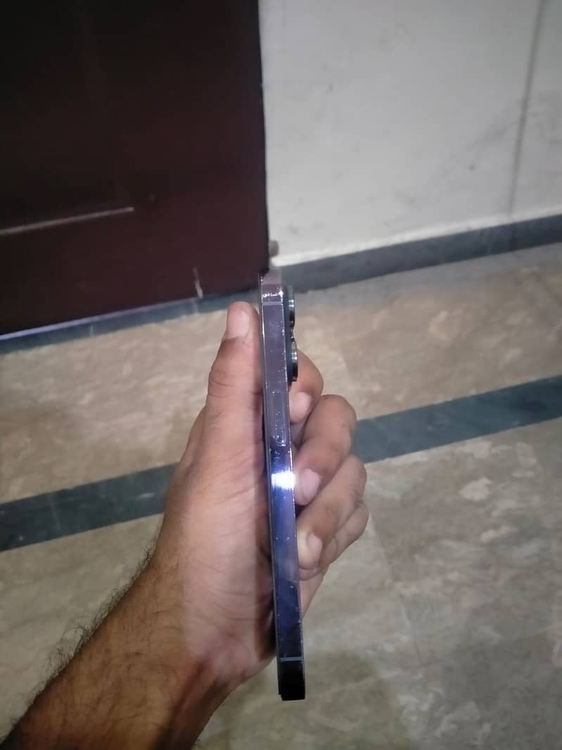 Apple iPhone 14 Pro 1