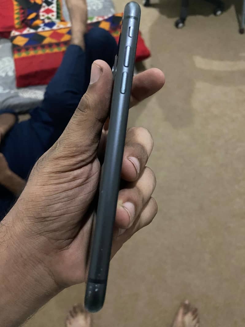 Apple iPhone 11 1