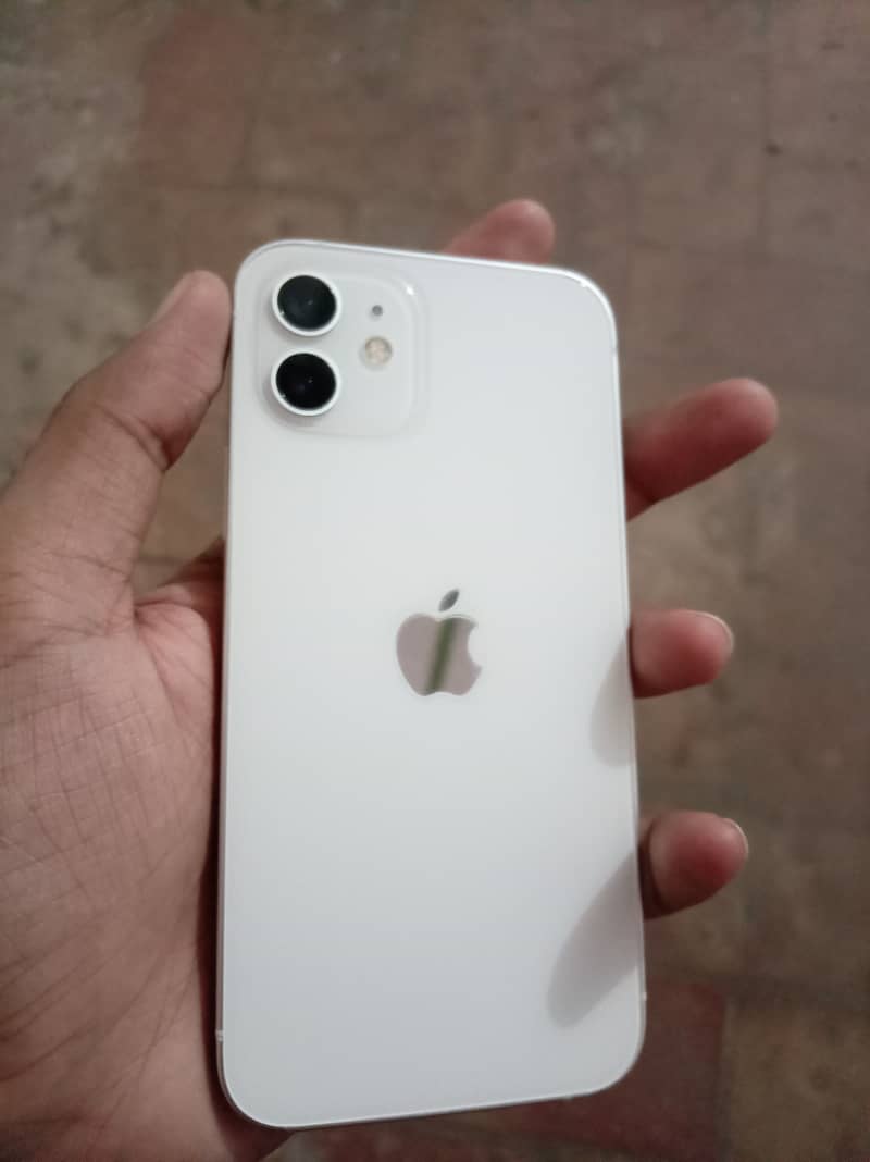Apple iPhone 12 3